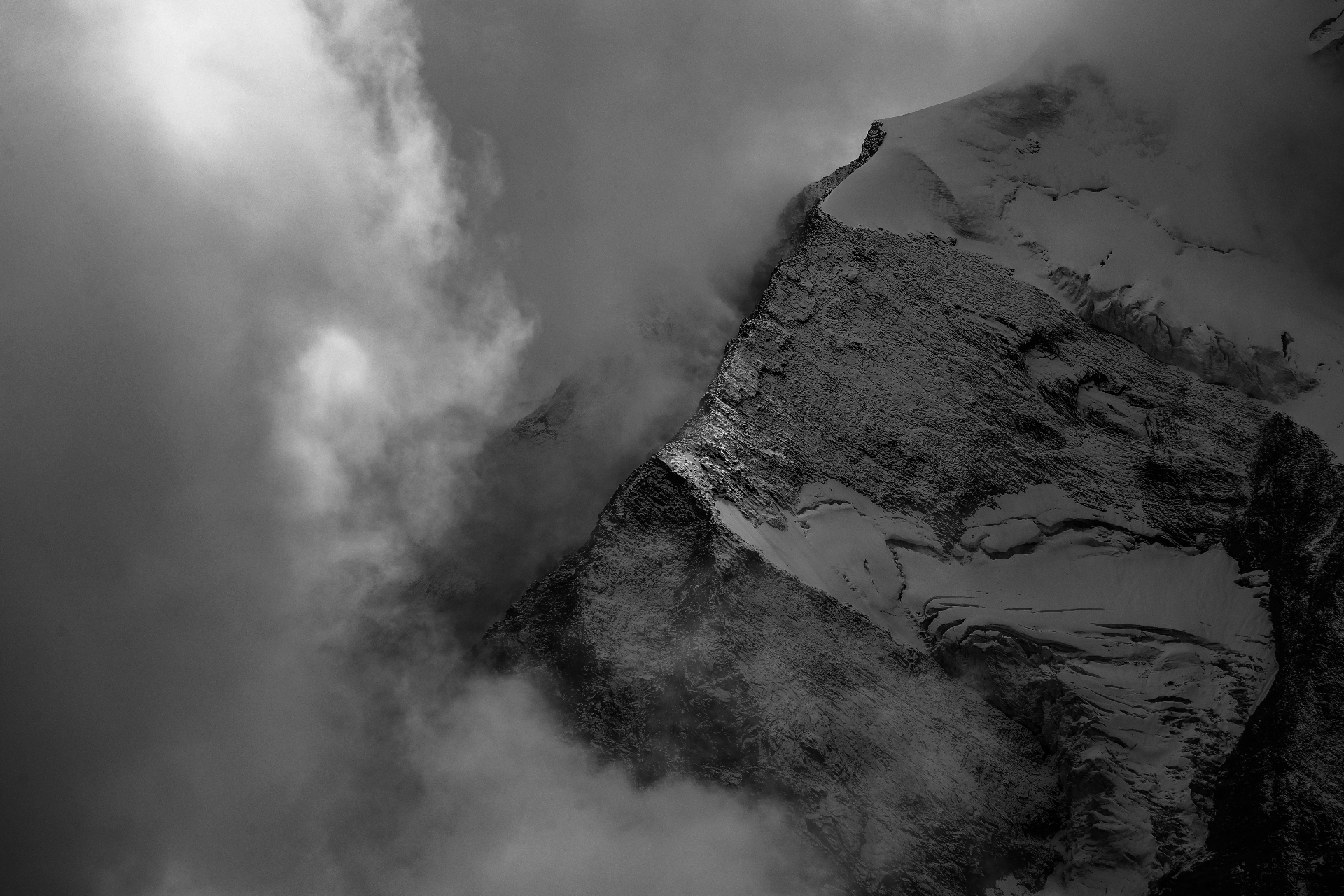 Gipfel in den Wolken