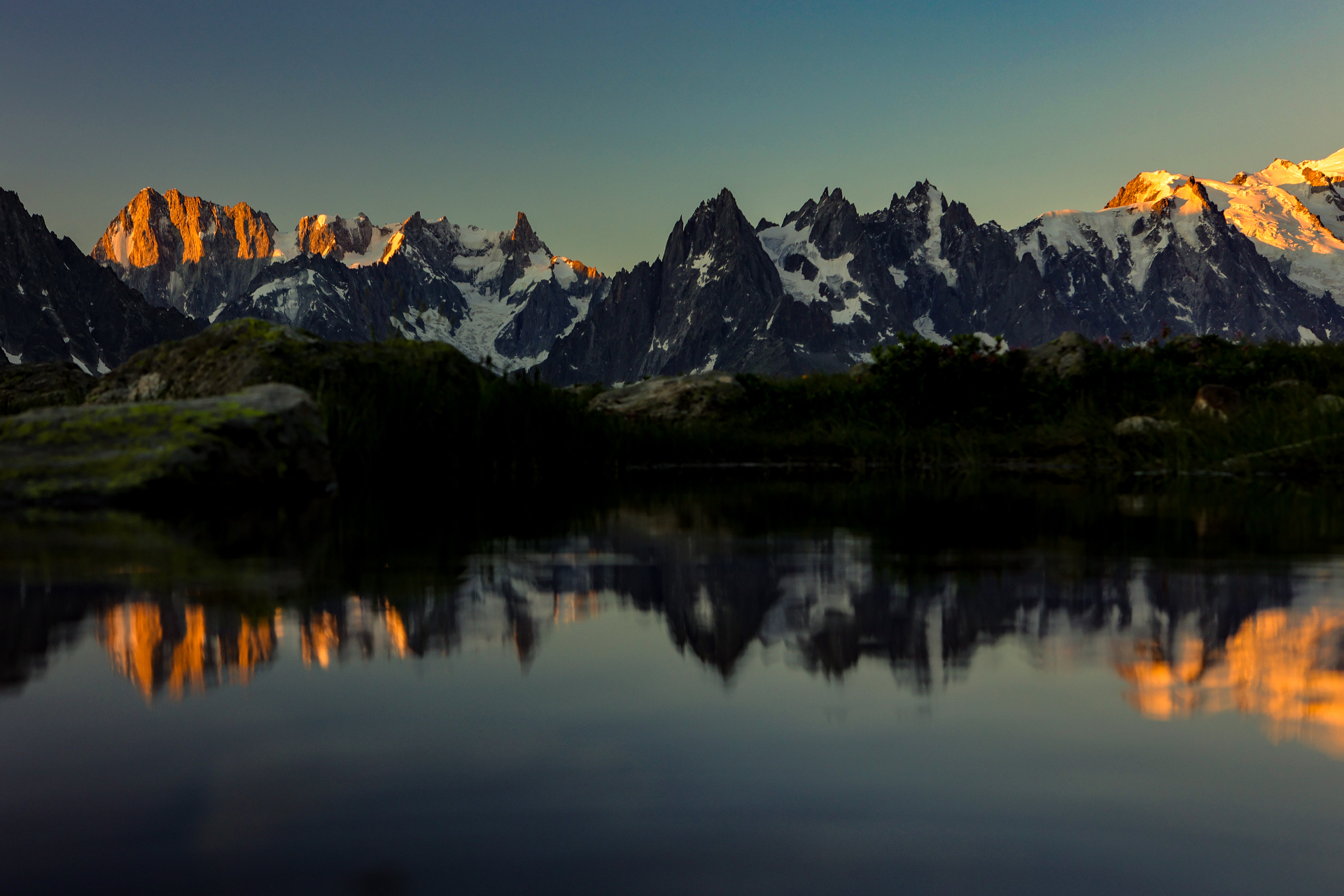 Mont Blanc Alpenglühen